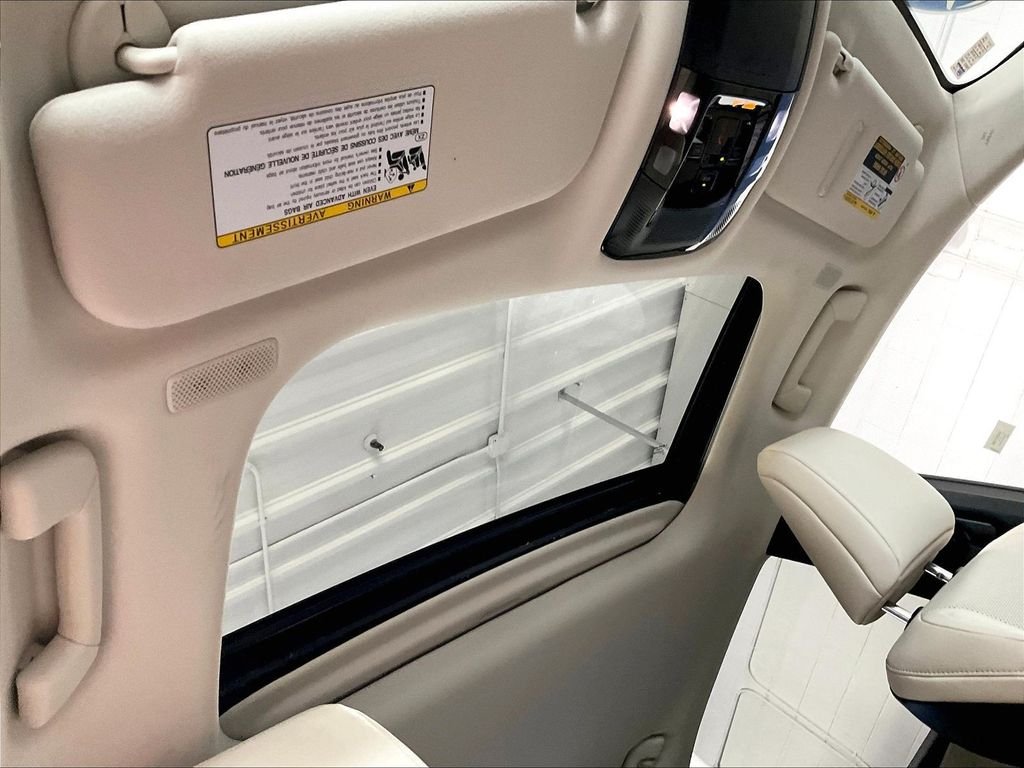 Used 2024 White Lexus 350 Premium image 22