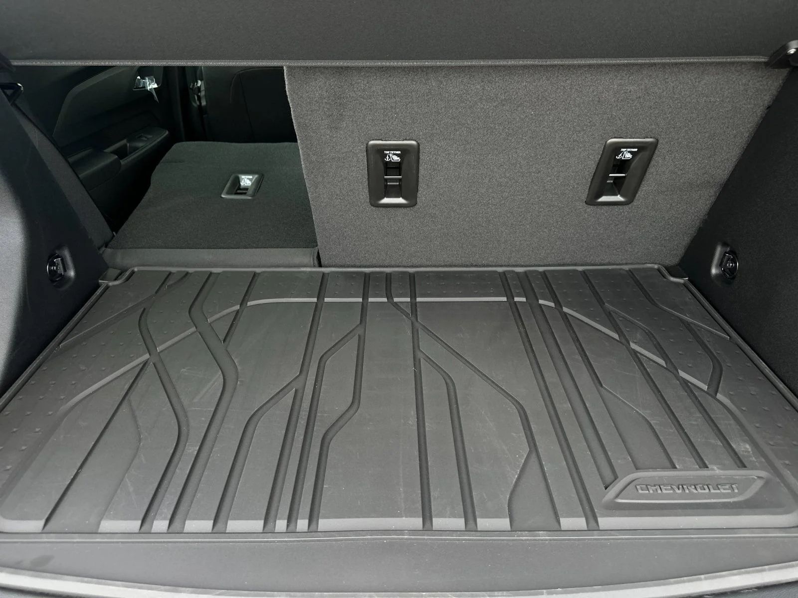 2027 Chevrolet Bolt LT - Photo 15