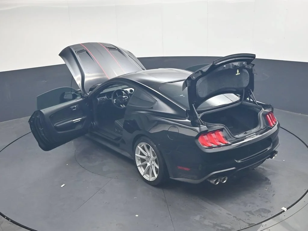 Used 2018 Shadow Black Ford GT image 37