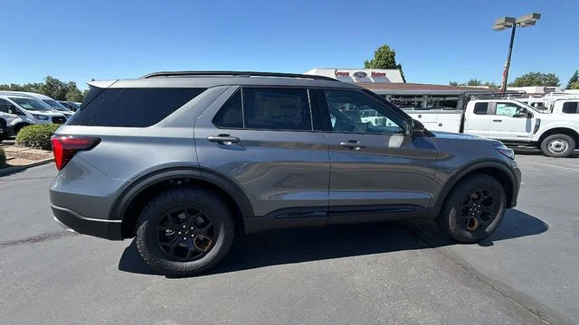 2026 Ford Explorer Tremor - Photo 35