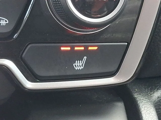 Used 2018  Honda EX image 23