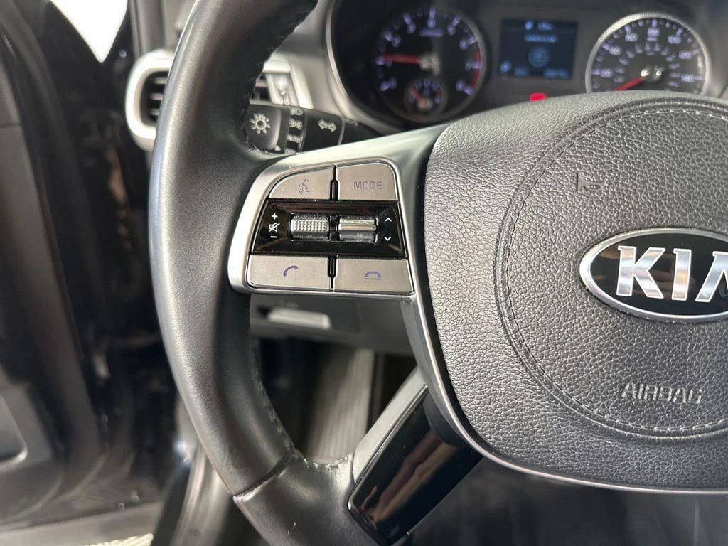 Used 2021 Ebony Black Kia S image 21