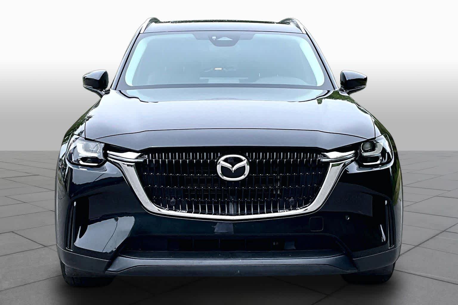 Used 2025 Jet Black Mica Mazda Preferred Package image 4