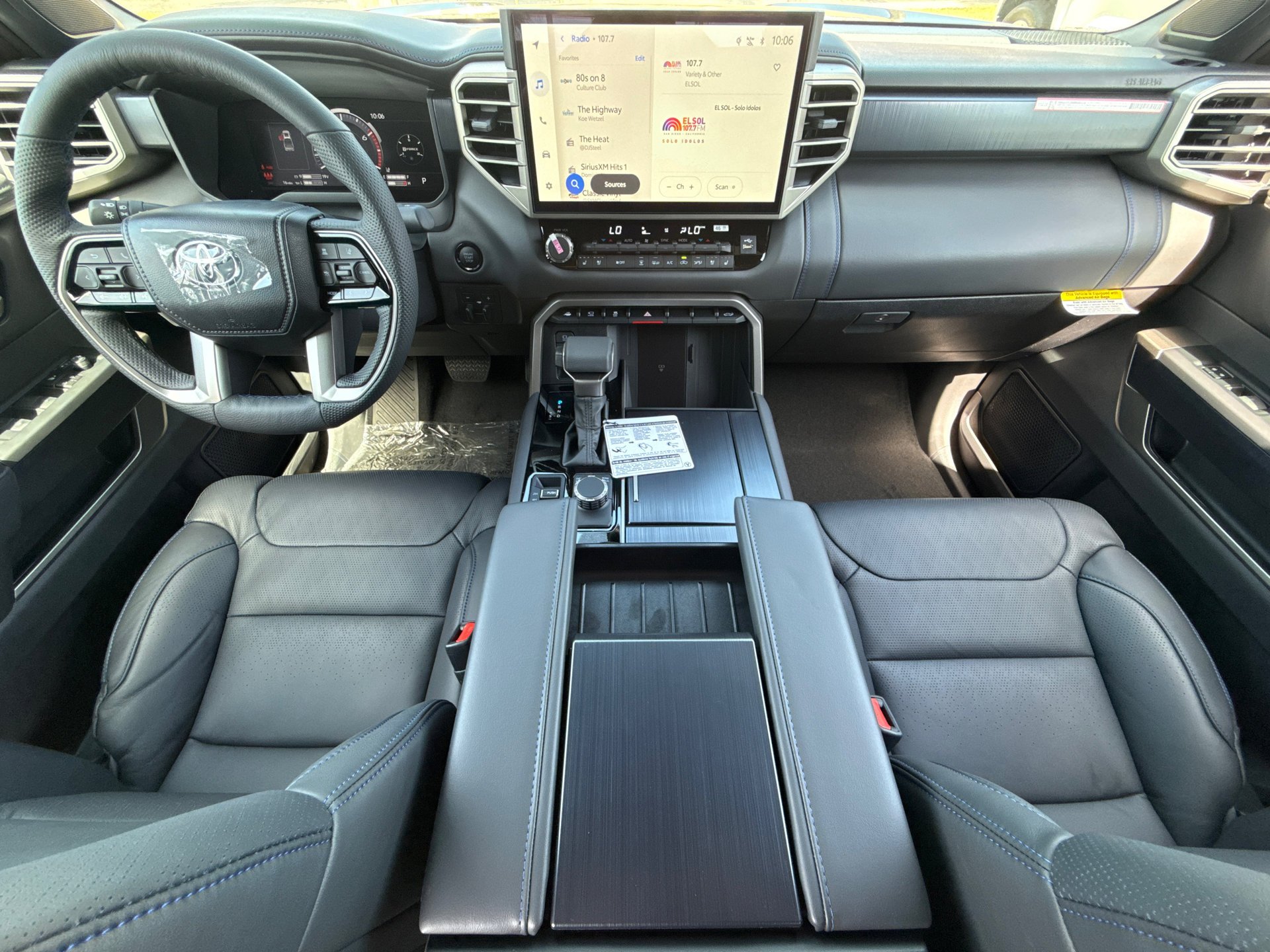 New 2026 Midnight Black Metallic Toyota  Platinum image 18