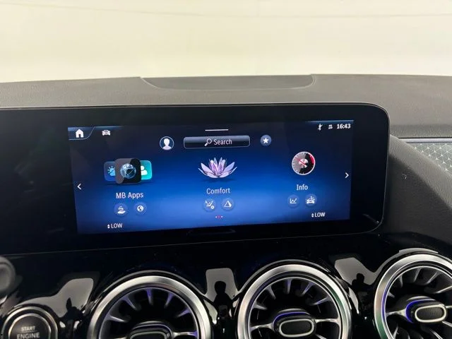 New 2026 Polar White Mercedes-Benz GLA 250 image 24