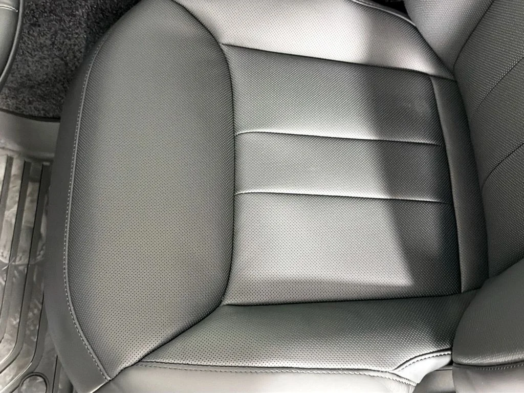 New 2026 Carpathian Grey Land Rover SE 7 Seats image 20