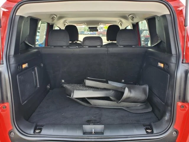 Used 2015 Colorado Red Jeep Trailhawk image 25