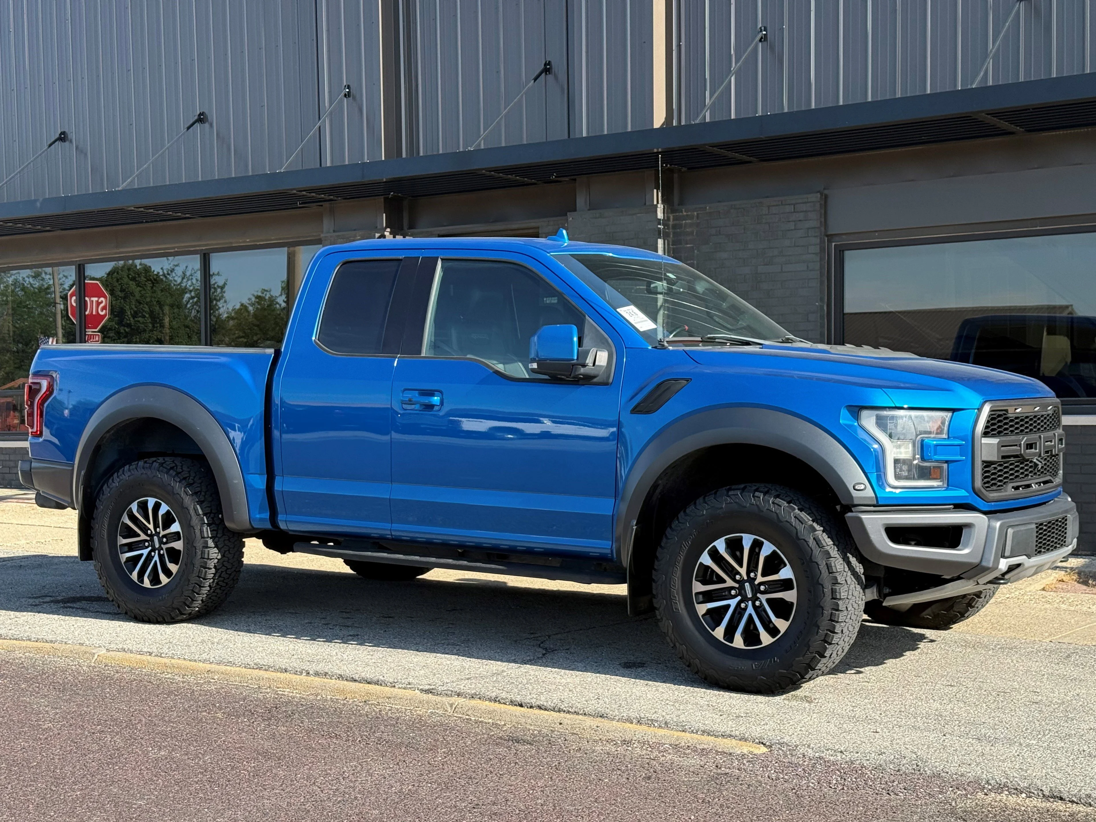 Used 2020 Blue Metallic Ford Raptor image 3