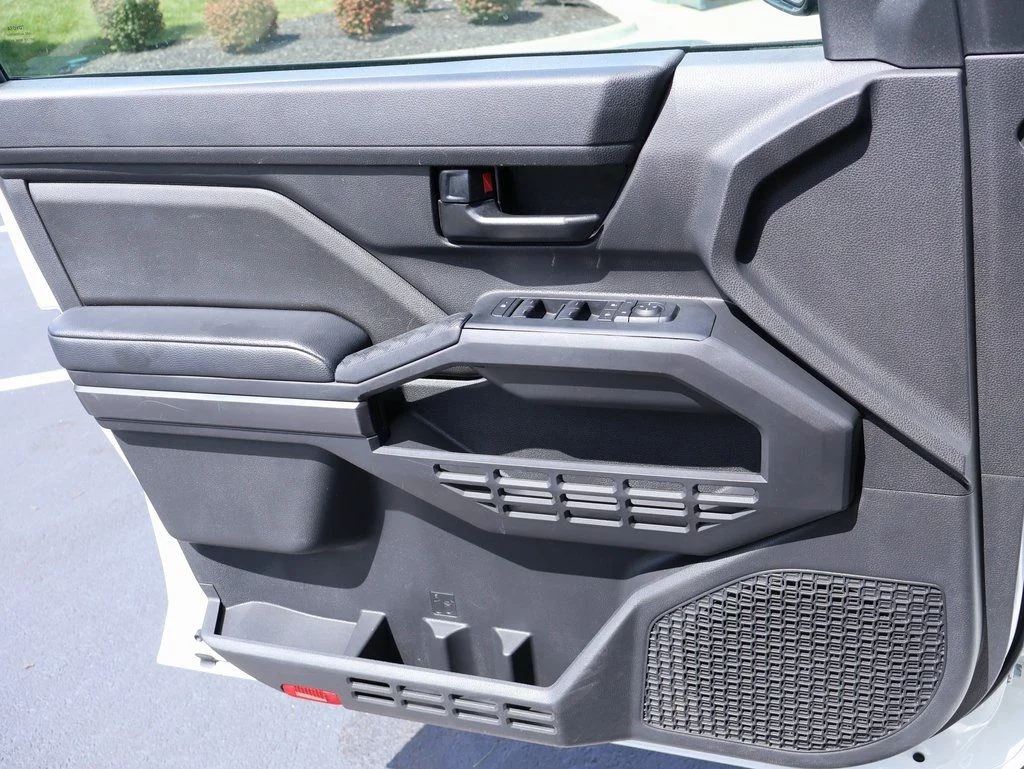 2024 Toyota Tacoma SR5 - Photo 36