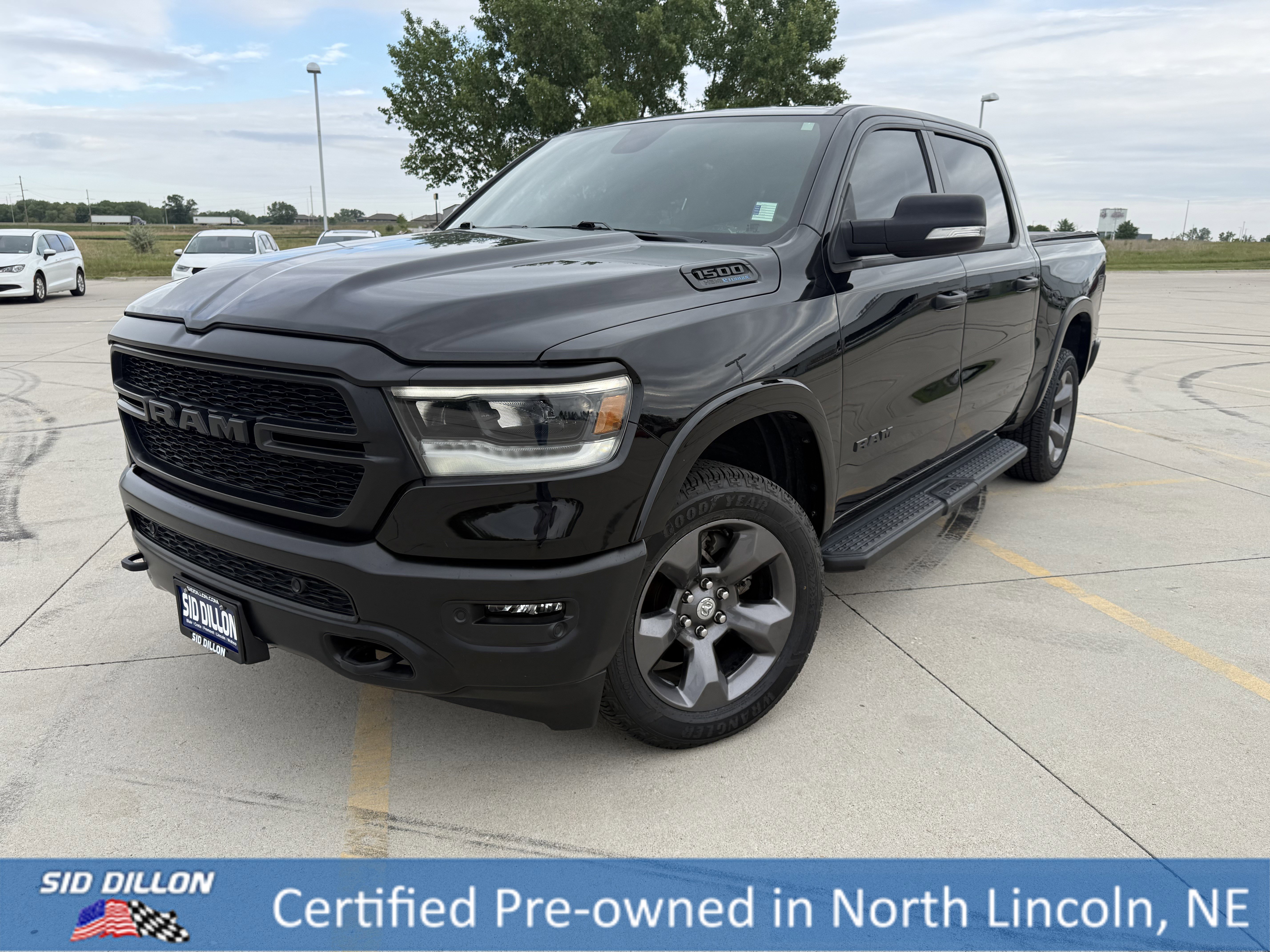 2022 RAM 1500 Big Horn/Lone Star 4x4 Crew Cab 5'7's photo