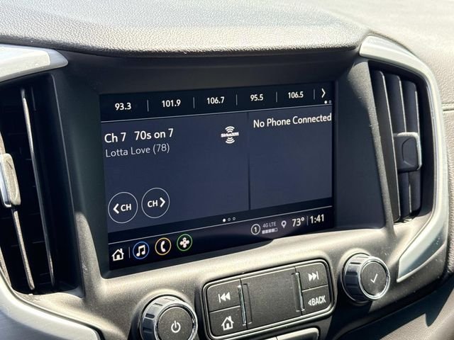 Used 2023 White GMC SLT image 3