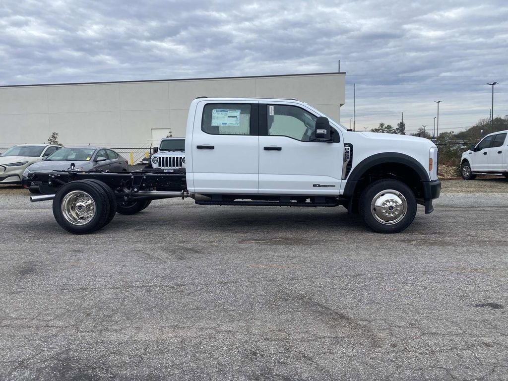 New 2026 Oxford White Ford F-450® XL image 2
