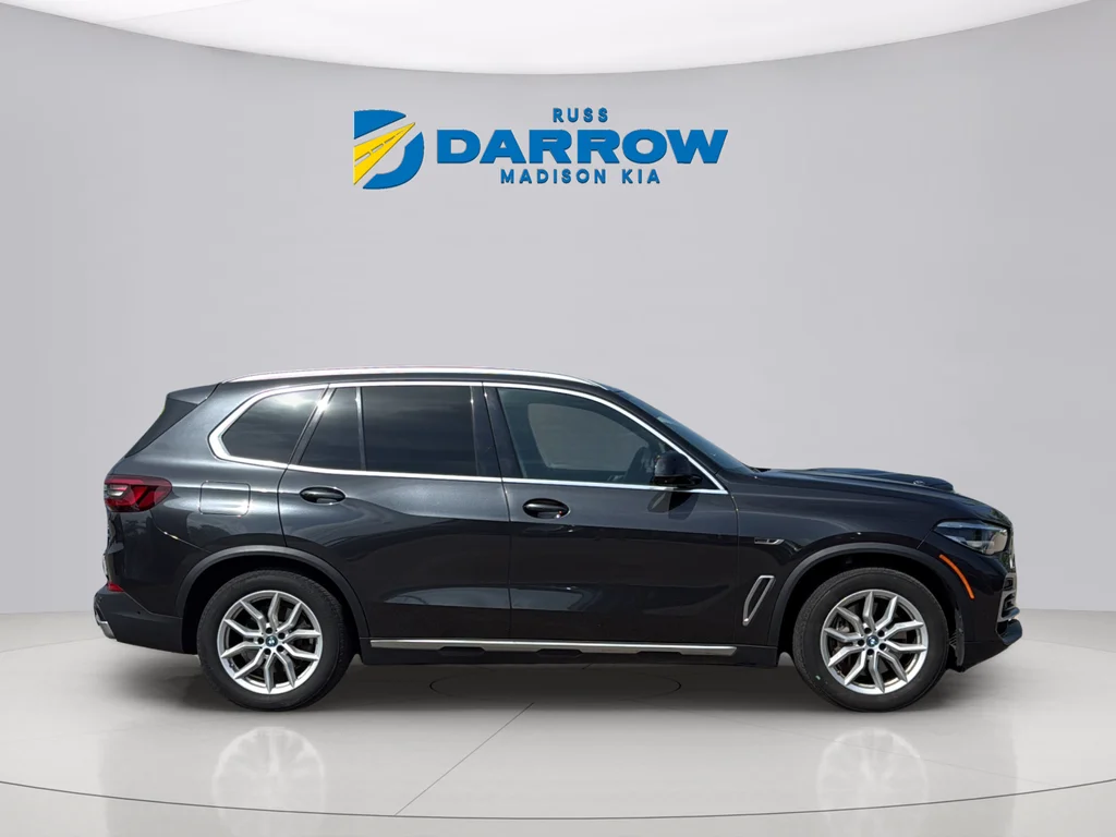 Used 2022 Dark Graphite Metallic BMW xDrive45e image 6