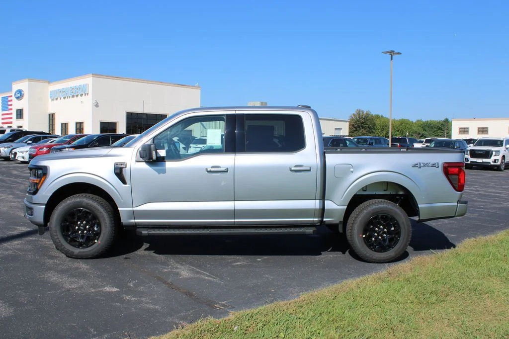 New 2026 Iconic Silver Metallic Ford XLT image 4