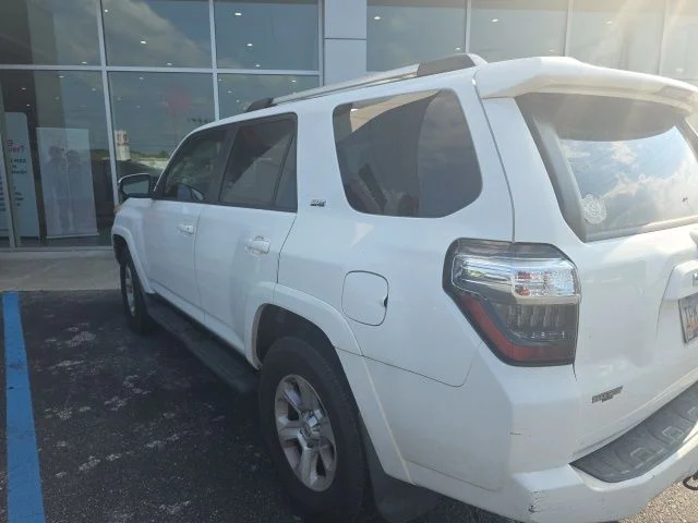 Used 2019 White Toyota SR5 Premium image 4