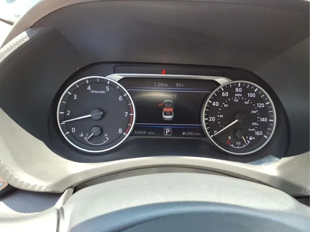 Used 2025 Gray Nissan SV image 21