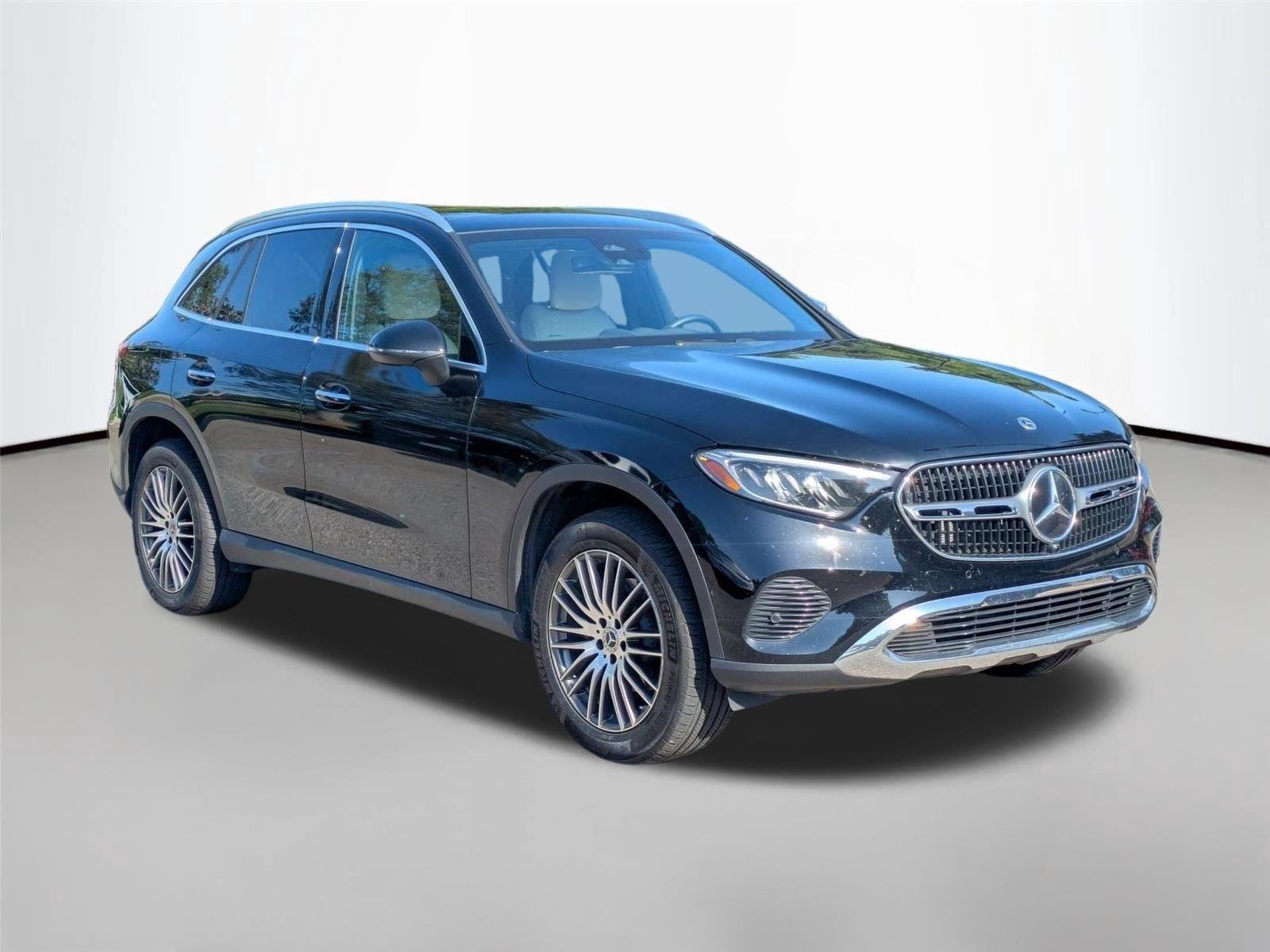Used 2024 Black Mercedes-Benz GLC 300 image 3