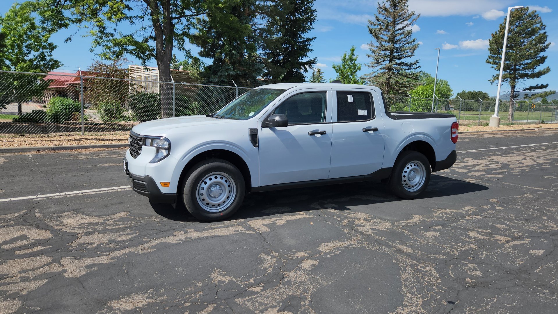 New 2026 Space White Metallic Ford XL image 3