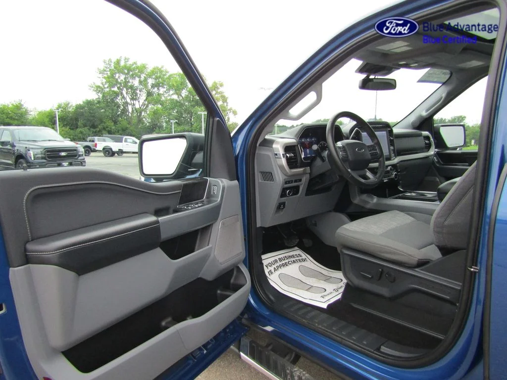 Certified Used 2023 Atlas Blue Metallic Ford XLT image 18