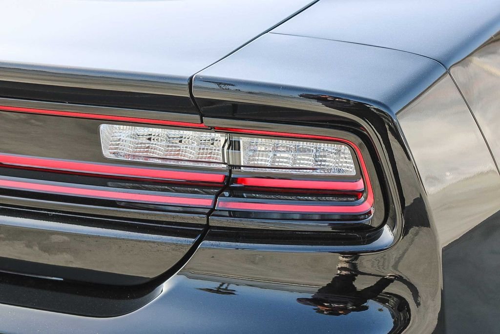 New 2026 Diamond Black Crystal Pearlcoat Dodge R/T Plus image 9