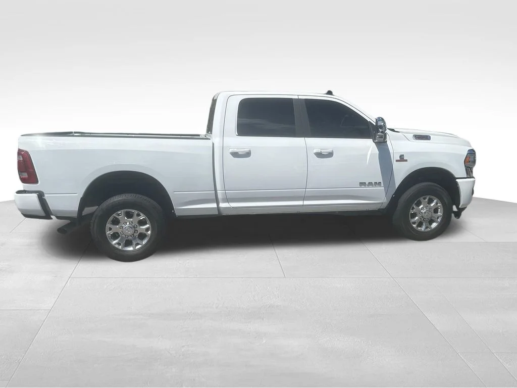 Used 2023 White Ram Laramie image 28