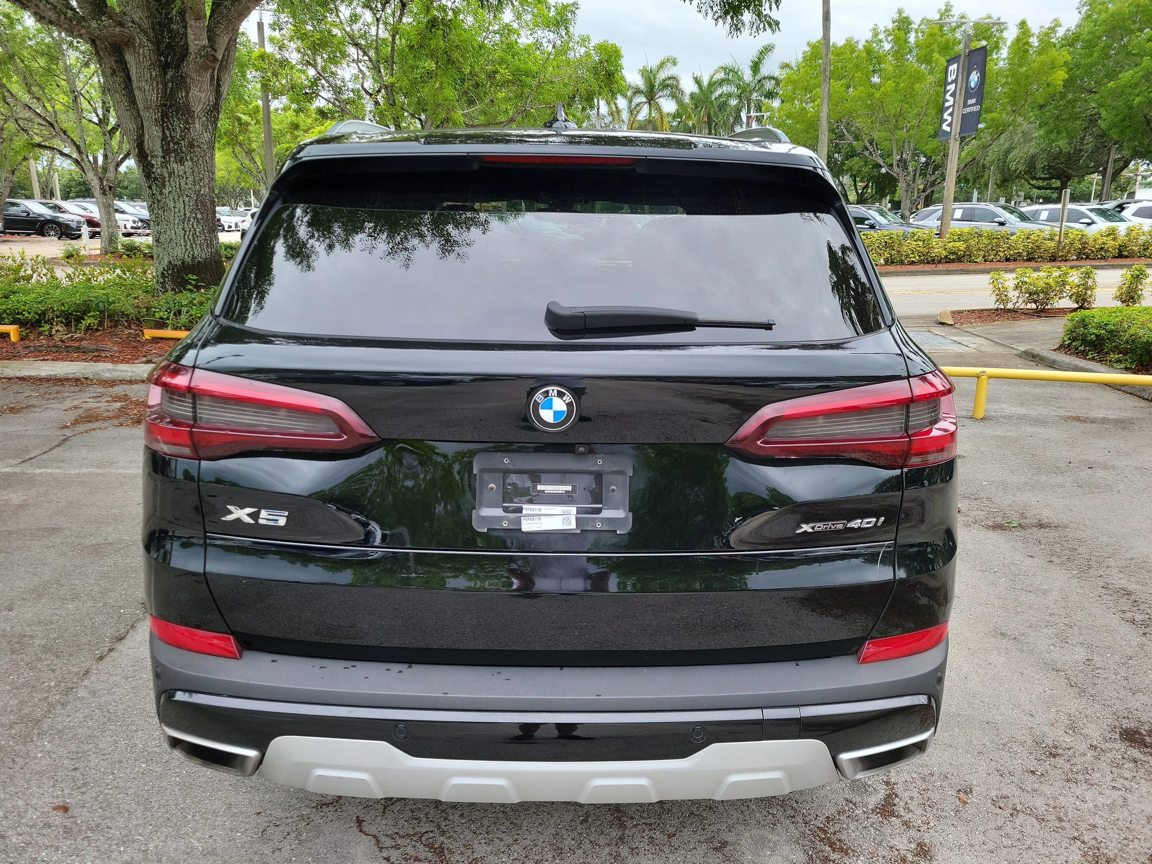 Used 2023 Jet Black BMW xDrive40i image 6