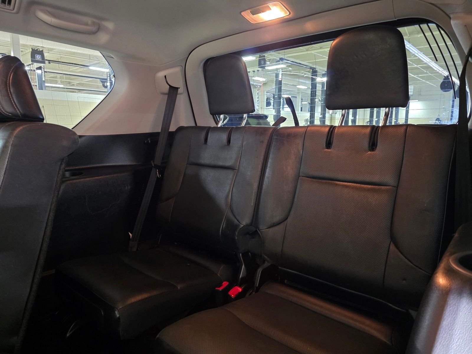 Used 2016 Gray Pearl Lexus 460 image 14