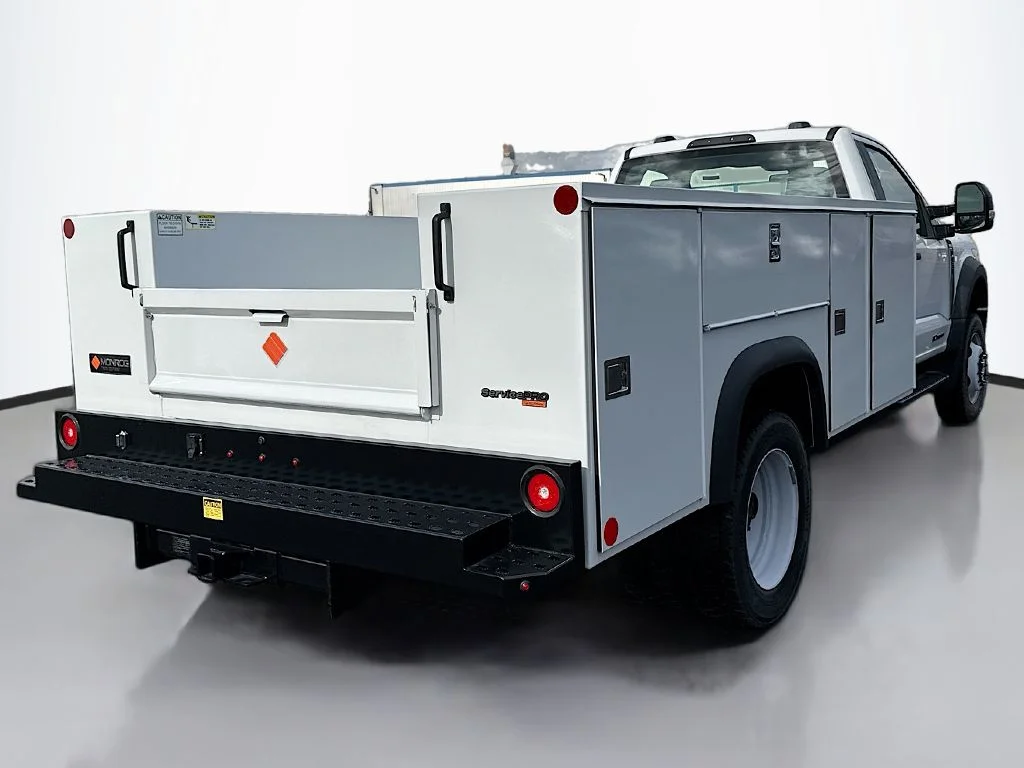 2024 Ford F-450 Super Duty Chassis Cab XL - Photo 7