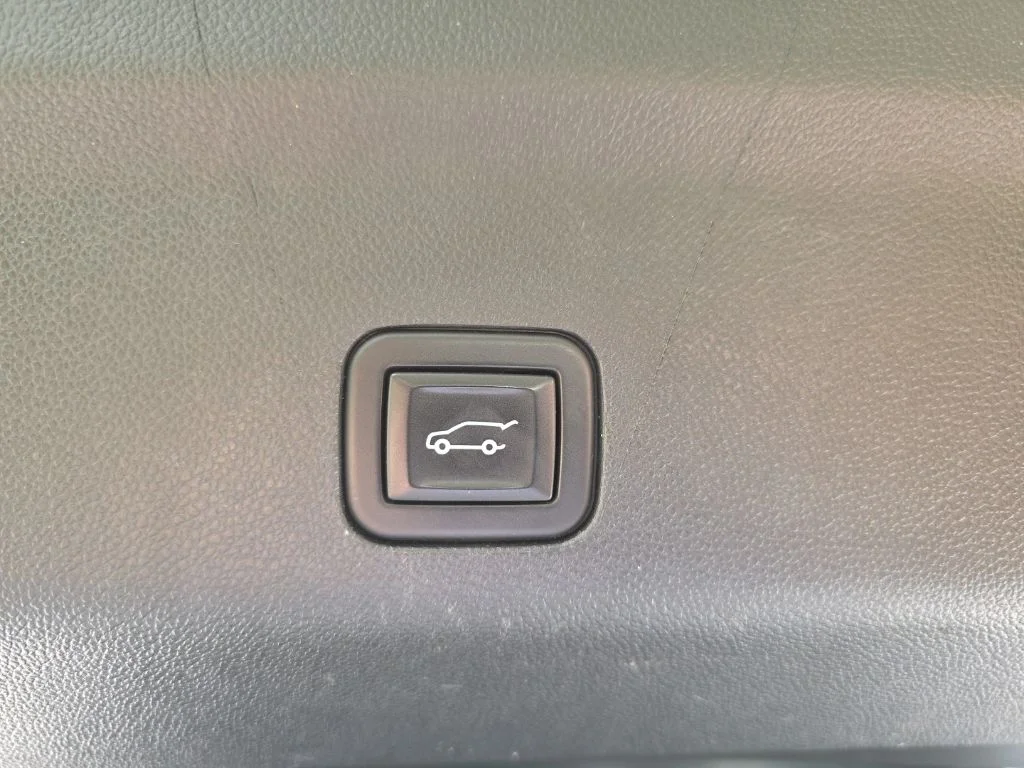 Used 2023 Black Chevrolet High Country image 8