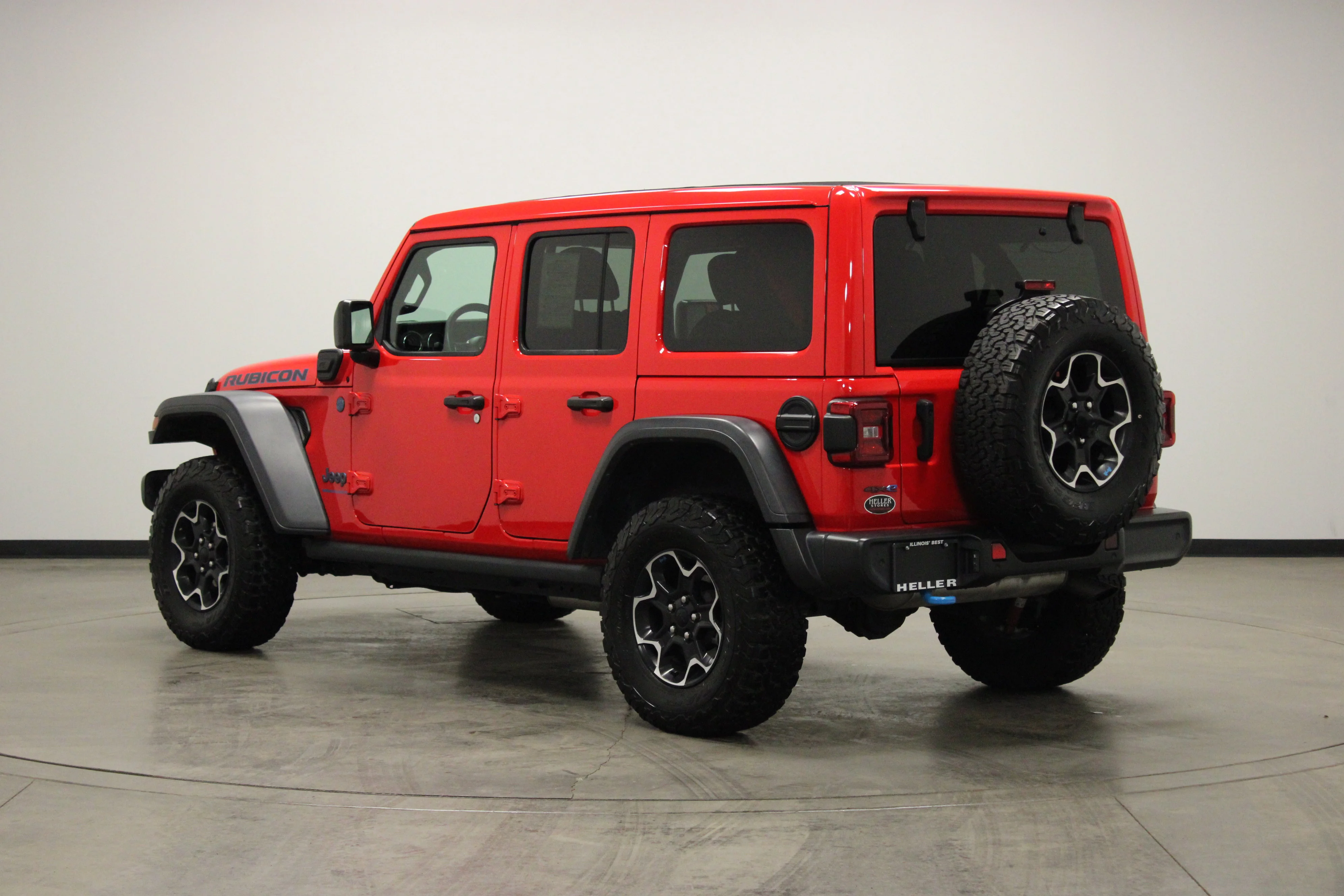 Used 2023 Firecracker Red Clearcoat Jeep Rubicon image 6