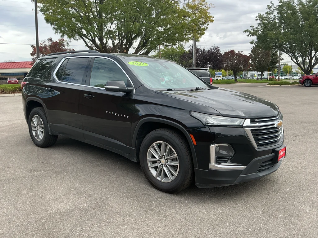 Used 2022 Mosaic Black Metallic Chevrolet LT Cloth image 3