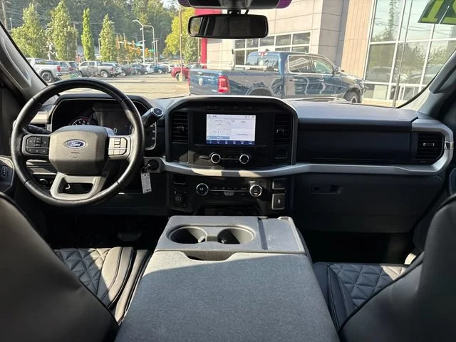 Used 2021 Oxford White Ford XLT image 11
