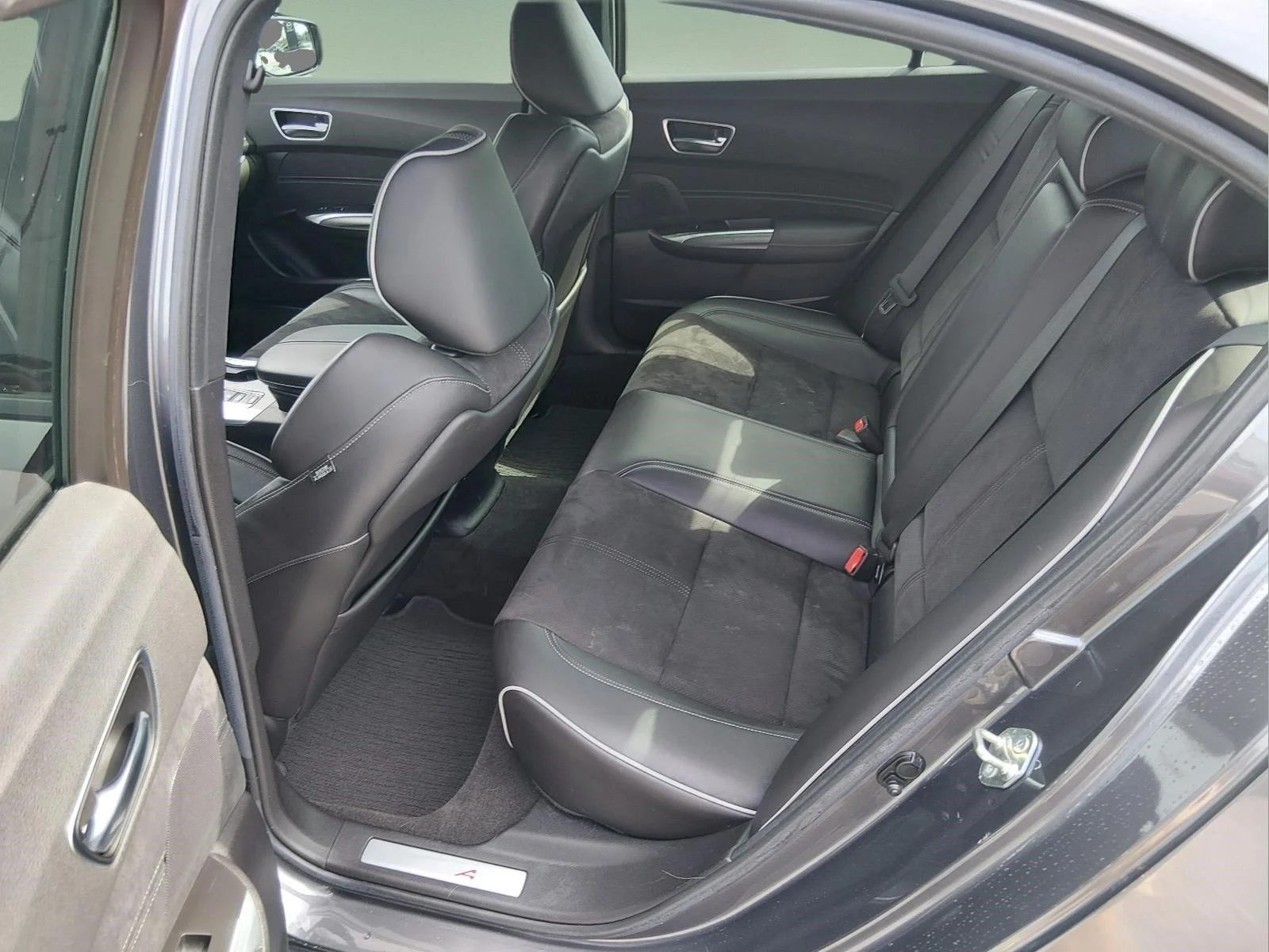 Used 2019 Modern Steel Metallic Acura w/A-Spec Pkg image 20