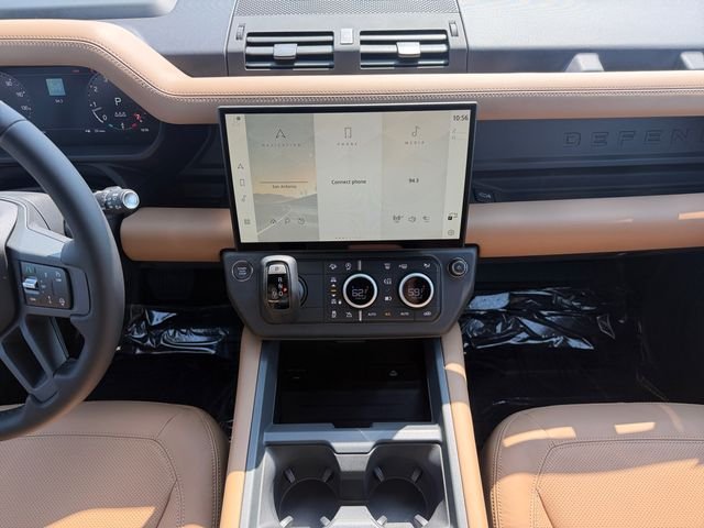 New 2026 Santorini Black Land Rover S image 15