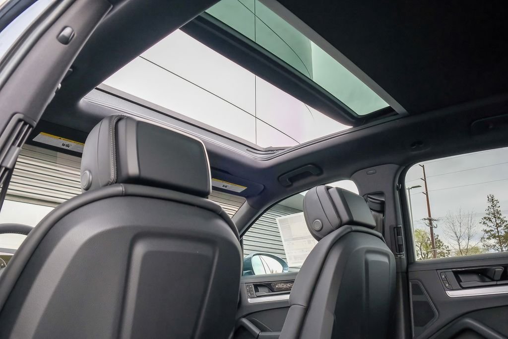 2026 Porsche Cayenne S - Photo 16