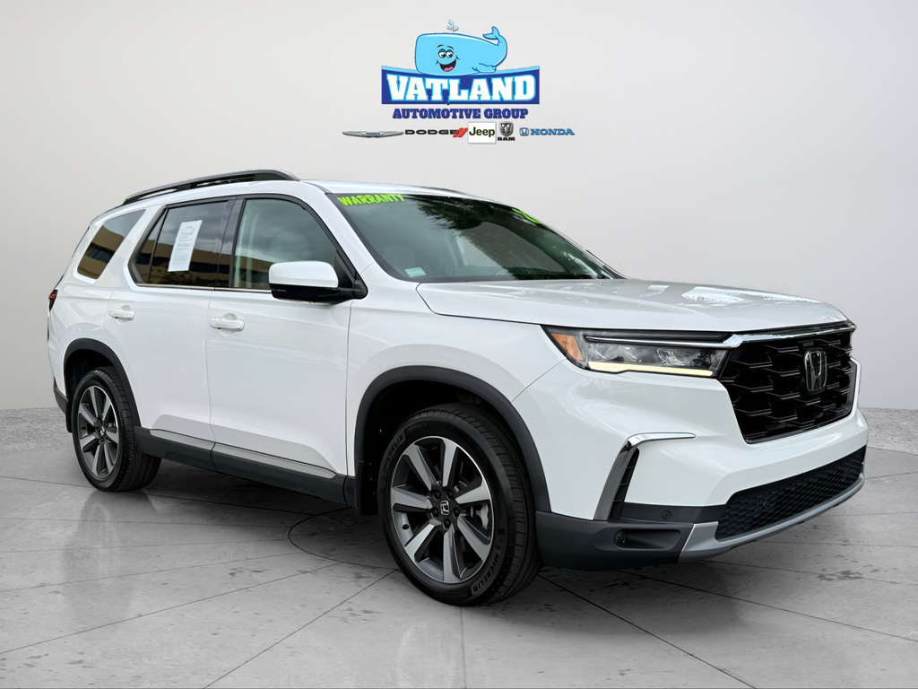 Used 2023 White Honda Touring image 7