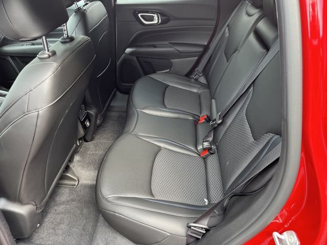 New 2026 Red Hot Pearlcoat Jeep Latitude Altitude image 14