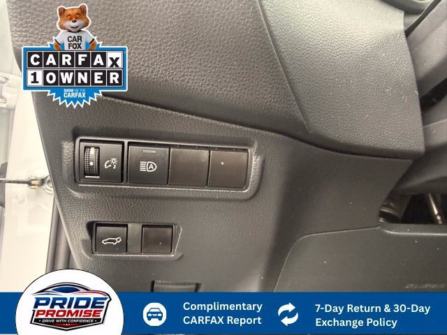 Used 2022 Off-white Toyota XLE image 24