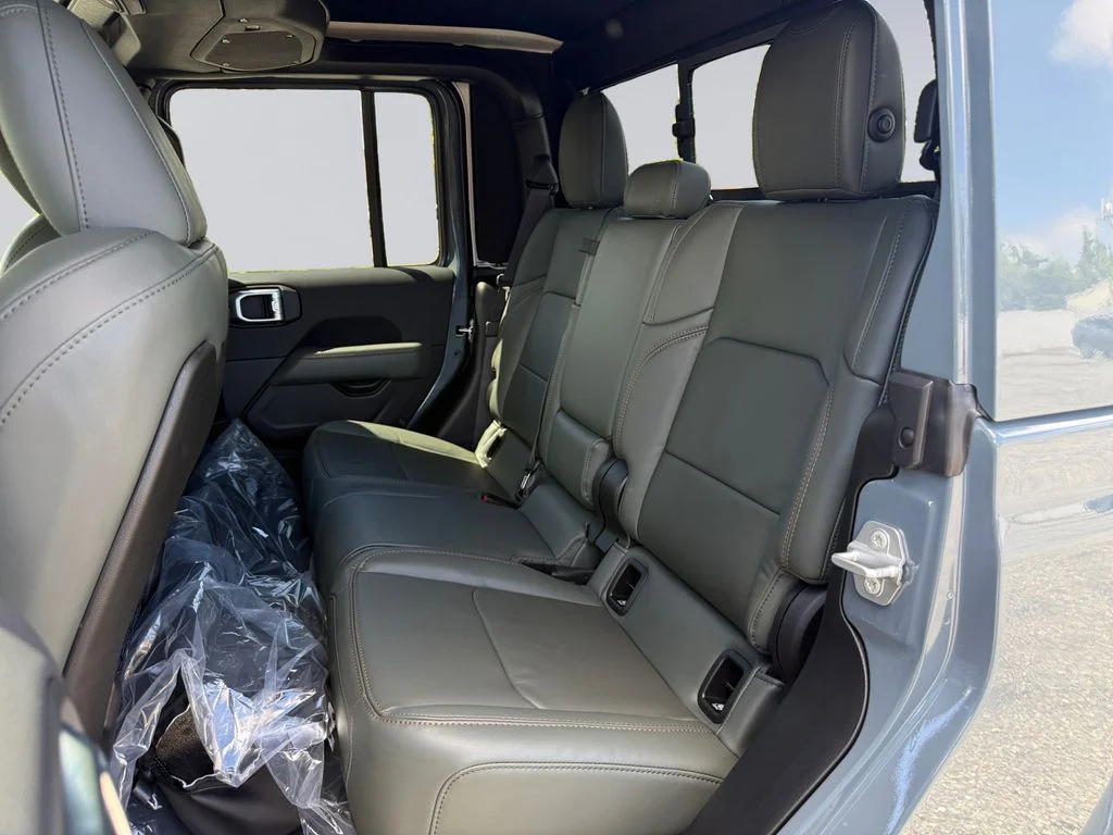 New 2026 Gray Jeep Mojave X image 16