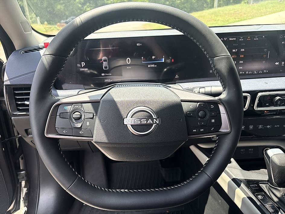 Certified Used 2026 Gun Metallic Nissan SL image 17