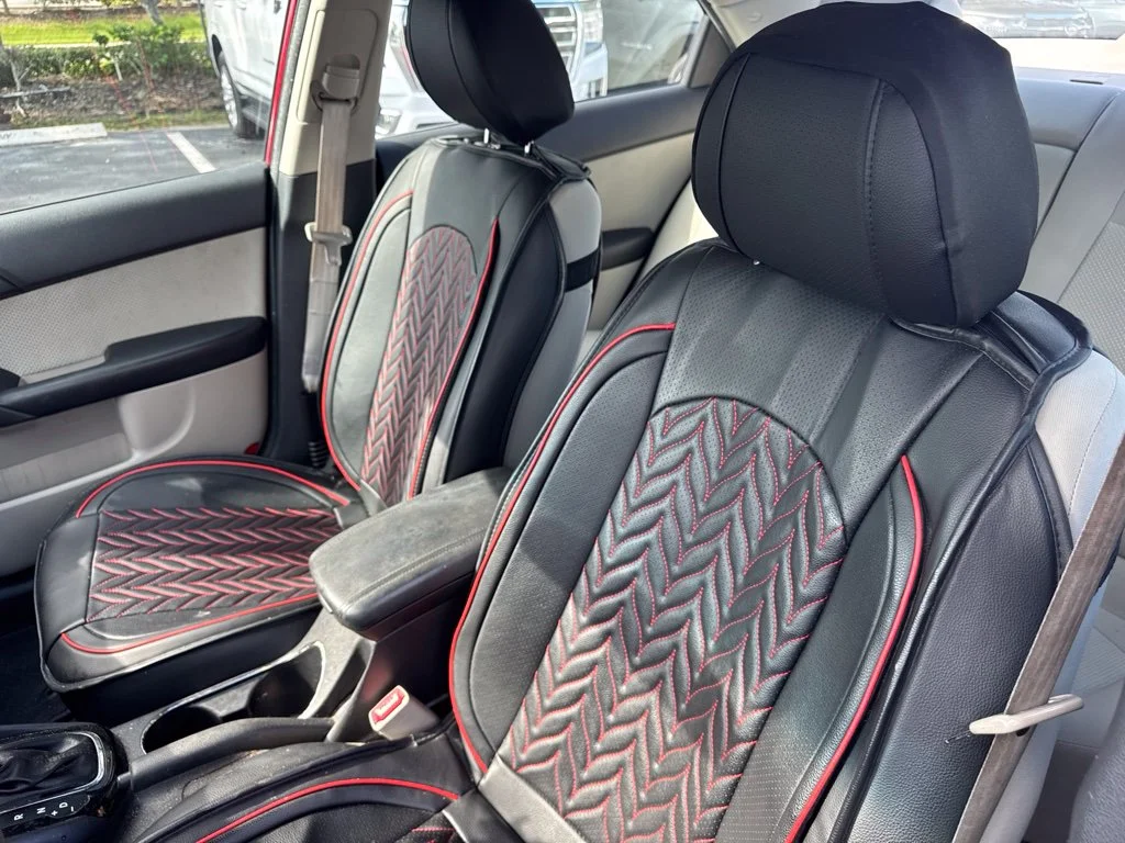 Used 2011 Red Kia EX image 10