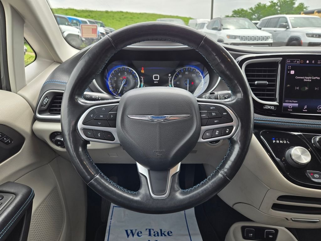 Used 2021 White Chrysler Touring L image 19
