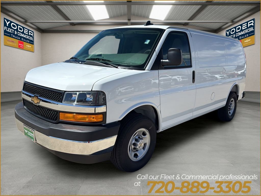 2026 Chevrolet Express 2500 Work Van HD's photo