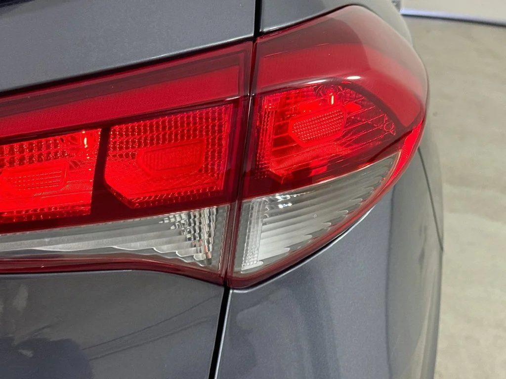 Used 2016 Coliseum Gray Hyundai Sport image 33