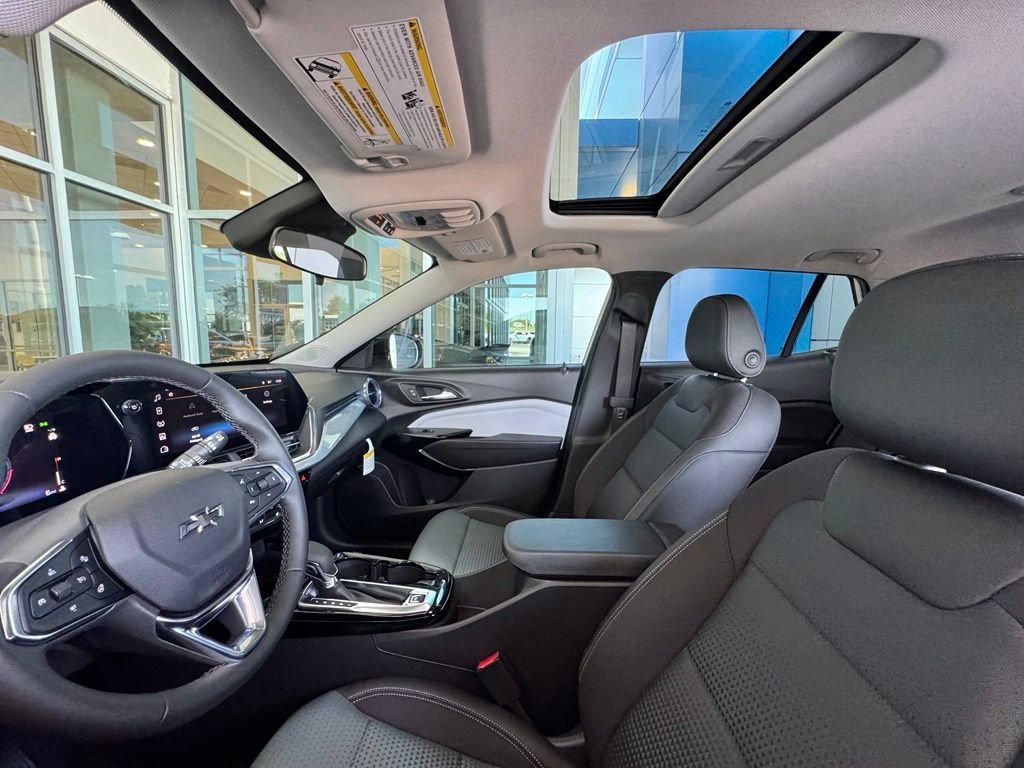 2026 Chevrolet Trax LT - Photo 18