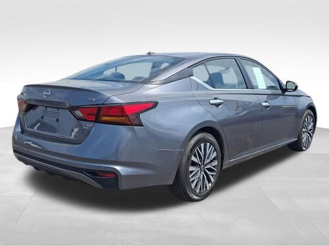 Used 2024 Gun Metallic Nissan 2.5 SV image 6