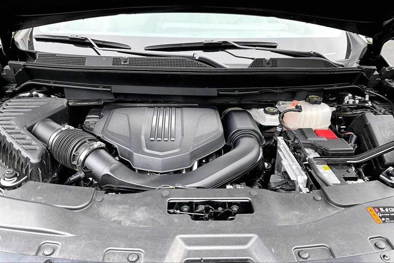 Used 2025 Black Chevrolet LT image 37