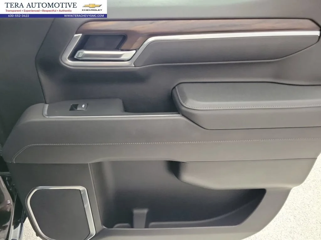 2025 GMC Sierra 1500 SLT - Photo 18