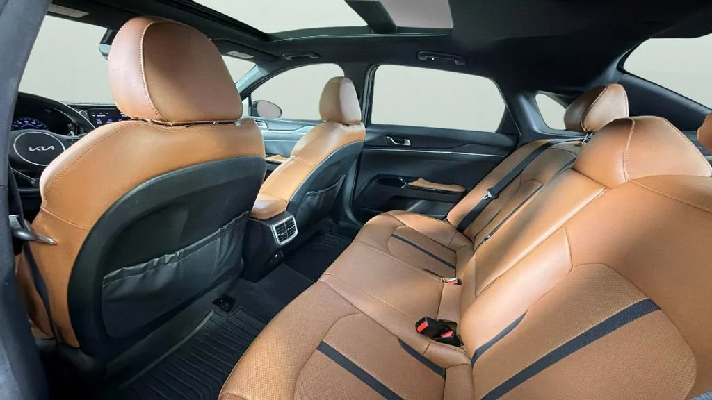 Used 2023 Black Kia GT image 28