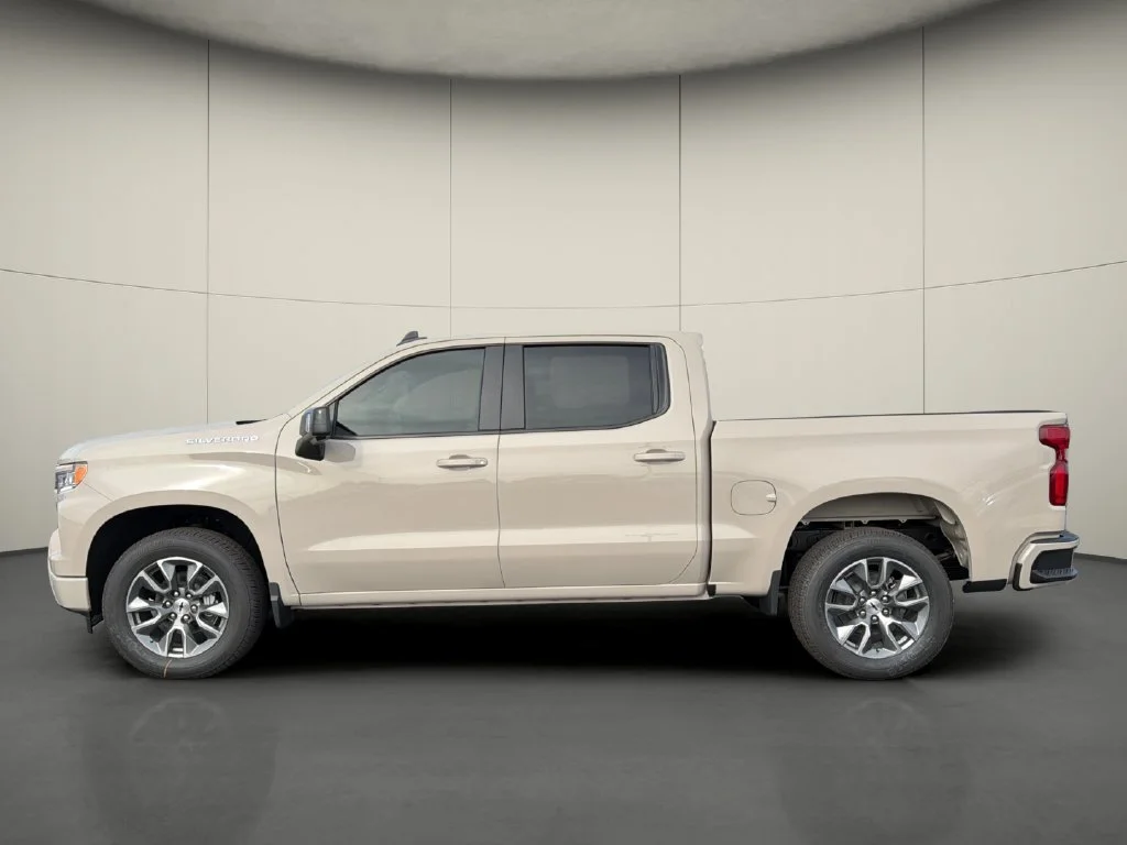 New 2026 White Sands Chevrolet RST image 4